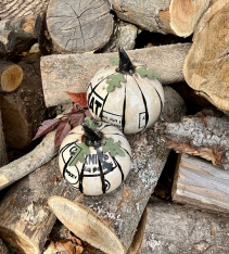 WHITE PUMPKIN LUMINARY SMALL METAL(LEFT SIDE)